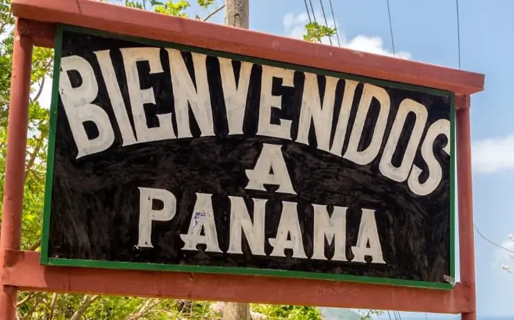 Welcome to Panama sign